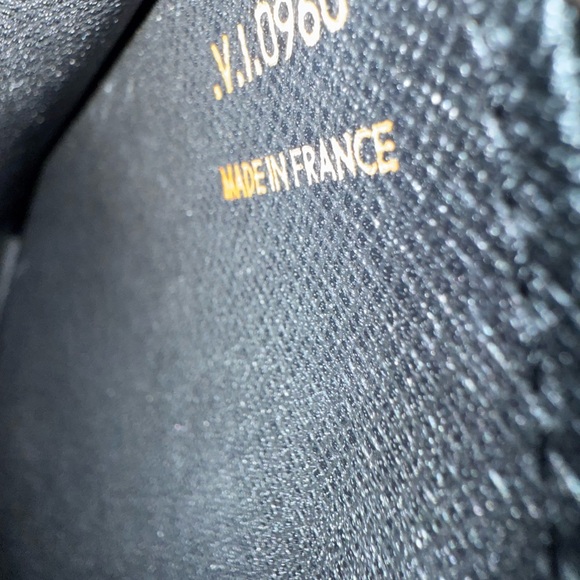 LOUIS VUITTON EPI LEATHER CLUTCH- JENA - Picture 8 of 8